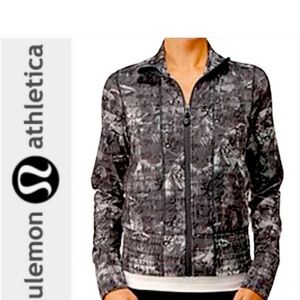 LULULEMON 4 Da Bomber
Track Jacket Inky Manifesto